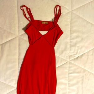 Long maxi body slim dress. Very comfortable!!!!